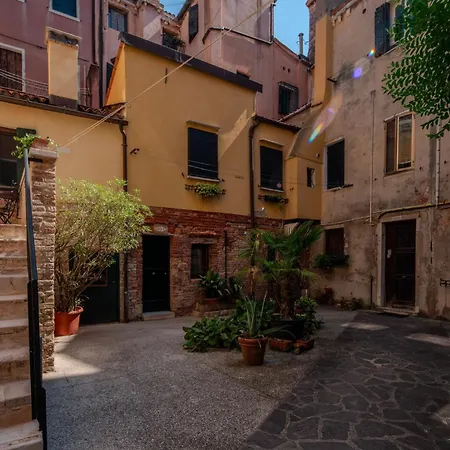 Ca' Del Majo * Venise